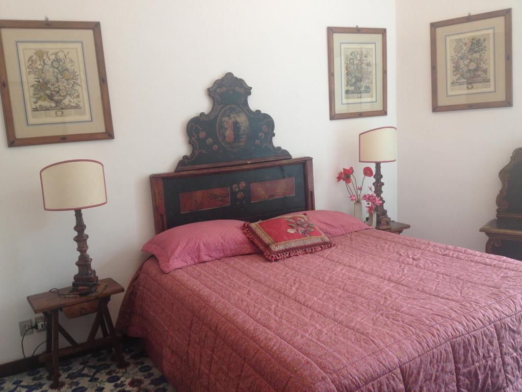 Domus Antonella A Trastevere Rom Værelse billede
